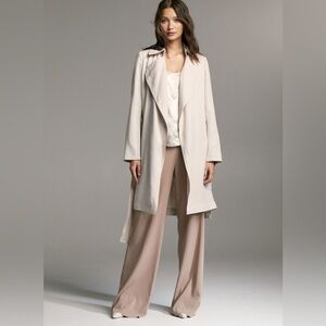 Aritzia Maximo Trench Coat White XS